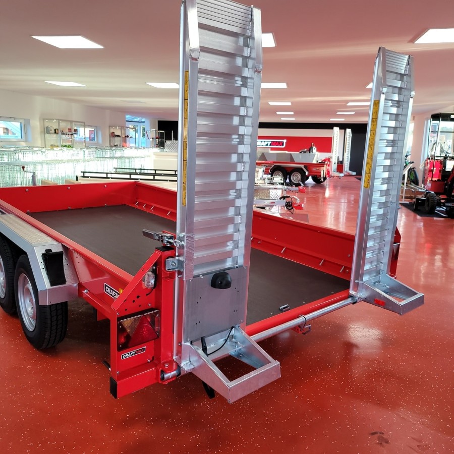 CRAFTMAX-MEGA-Baumaschinentransporter-3.5t-Schaufelauflage-schwenkbaren-Auffahrrampen-2730kg-Nutzlast-3