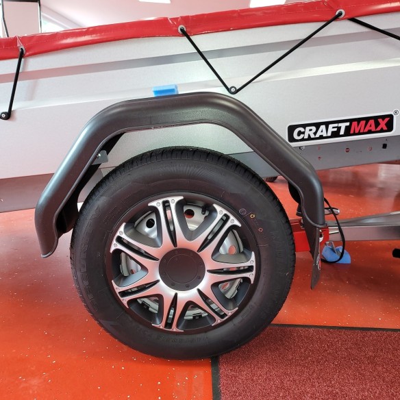 CRAFTMAX-trailer-13-Zoll-Radzierblende-fuer-PKW-Anhaenger-Caravan-schwarz-silber-1