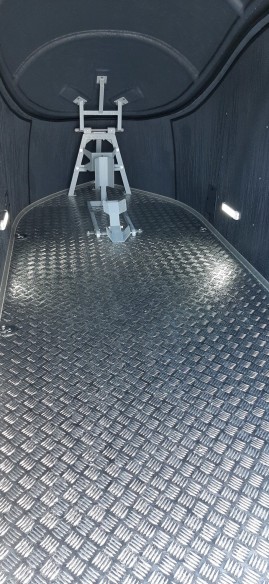 CRAFTMAX®-eXcali-BUR750-Luxus-Motorradtransporter-Alu-Vollpoly-V-Deichsel-2-scaled-1