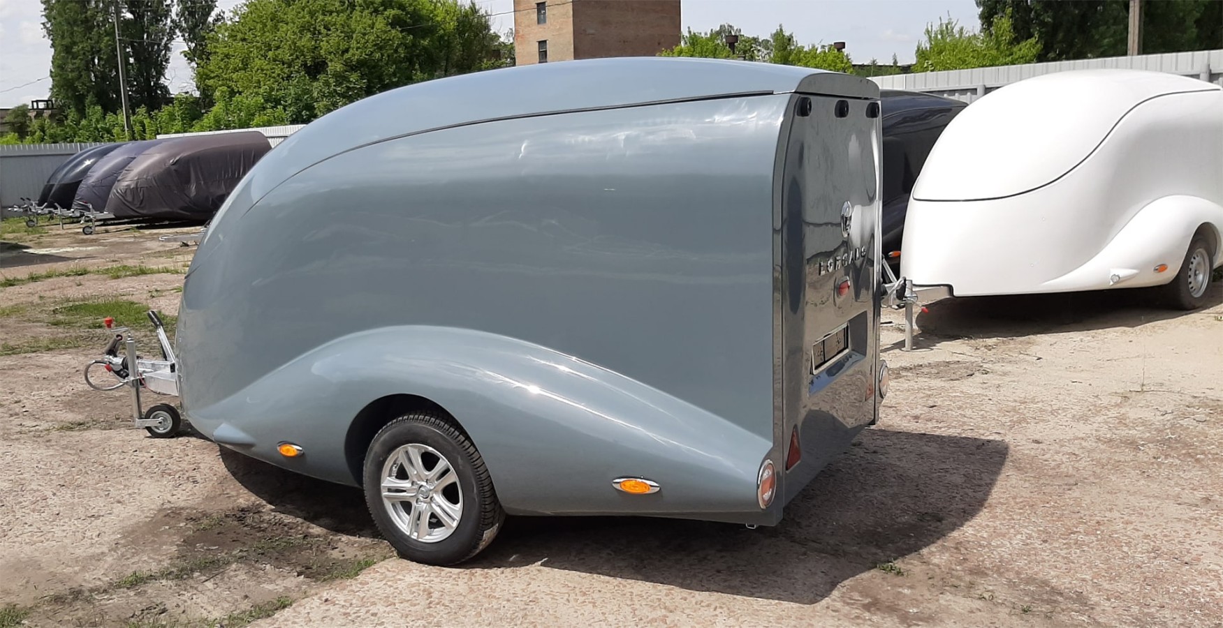 CRAFTMAX®-eXcali-BUR750-Luxus-Motorradtransporter-Alu-Vollpoly-V-Deichsel-24