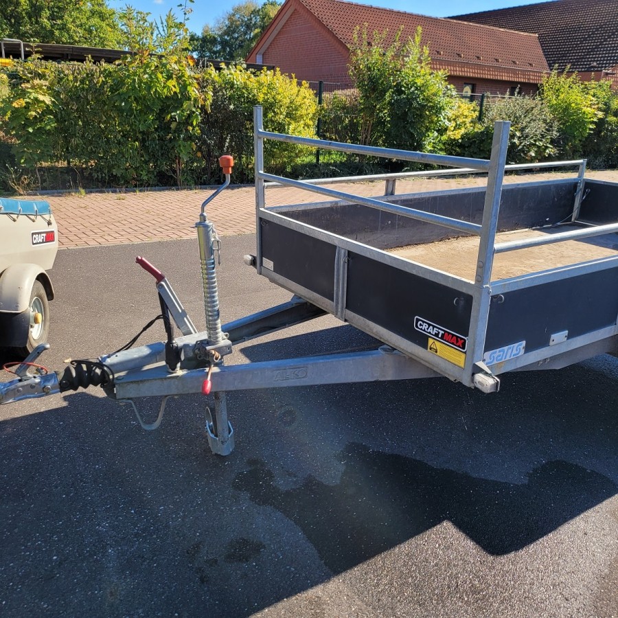 SARIS-C1C-1300kg-gebremst-Reling-H-Gestell-4
