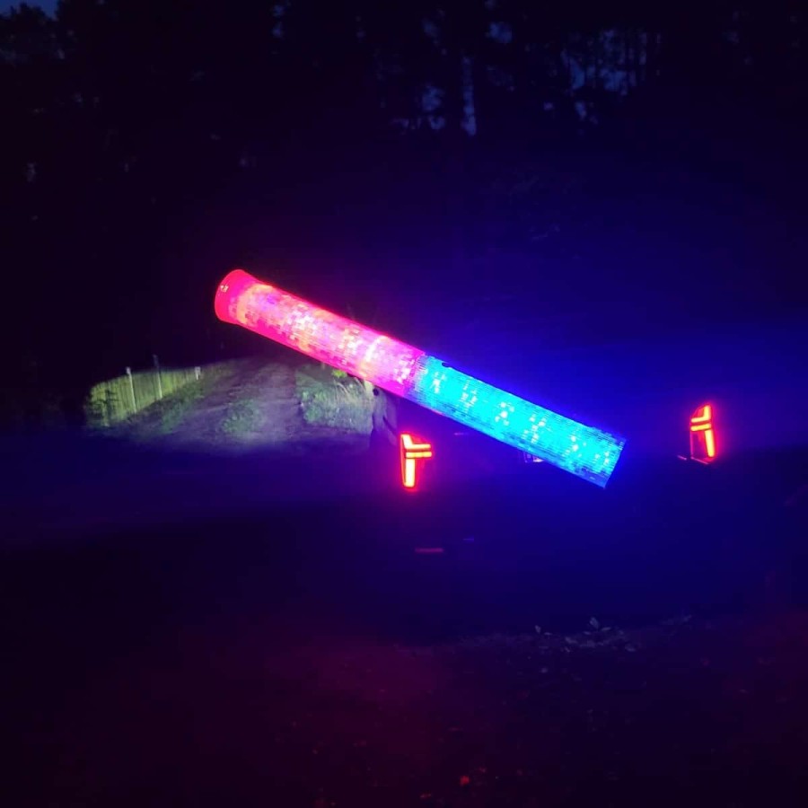 CRAFTMAX-red-blue-flashlight-Schlagstock-Stab-Taschenlampe-mit-roten-blauen-Warn-LED-5