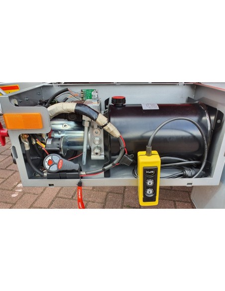 ModulLifter-3500-3-Achser-Abroll-Container-Kipper-Absetzer-4
