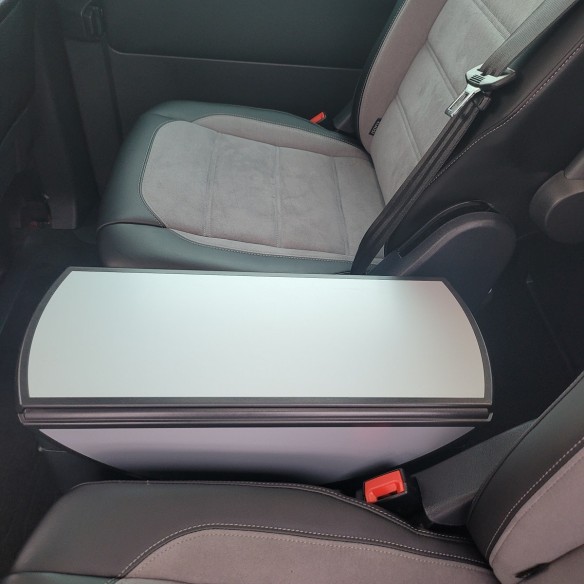 VW-T6-Multivan-Highline-4Motion-fortana-rotmetalic-8