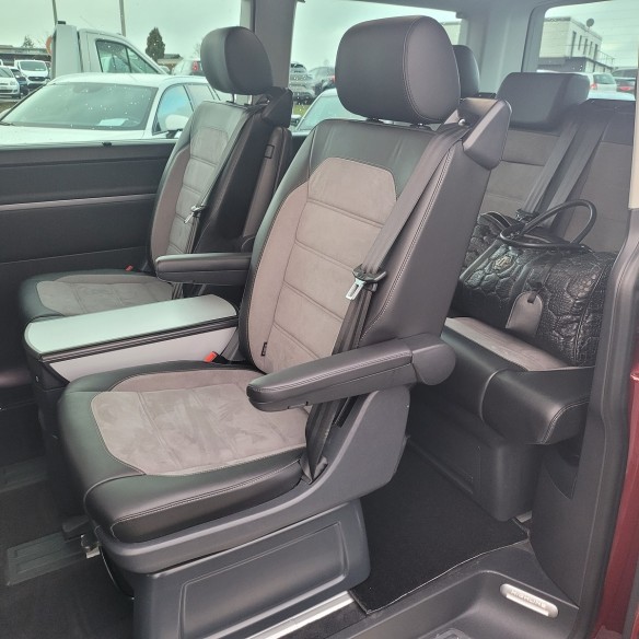 VW-T6-Multivan-Highline-4Motion-fortana-rotmetalic-11