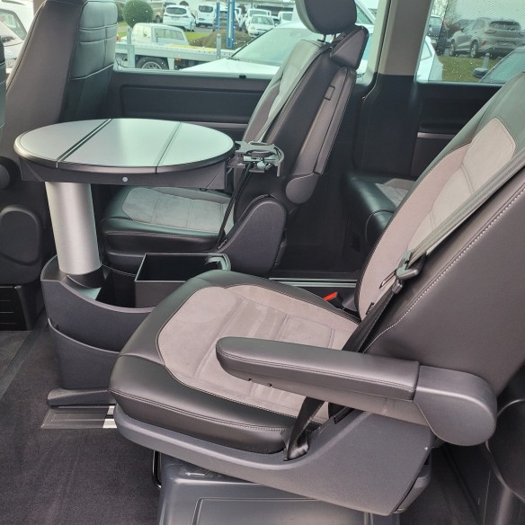VW-T6-Multivan-Highline-4Motion-fortana-rotmetalic-20