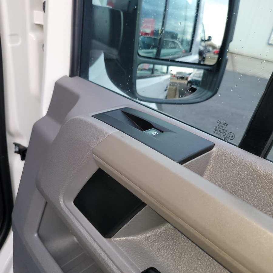 VW-CRAFTER-35MR-2.0-TDI-L2H2-140PS-103KW-9