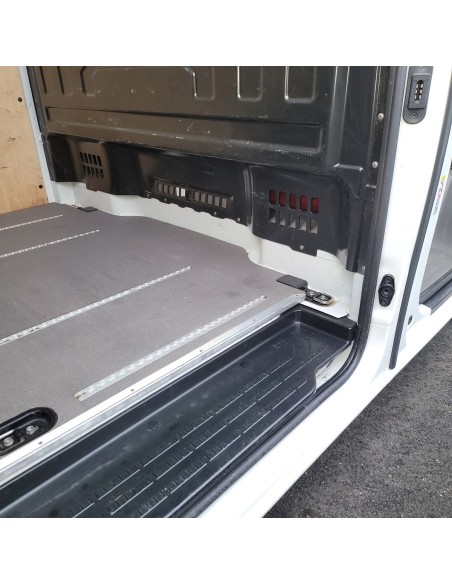 VW-CRAFTER-35MR-2.0-TDI-L2H2-140PS-103KW-14
