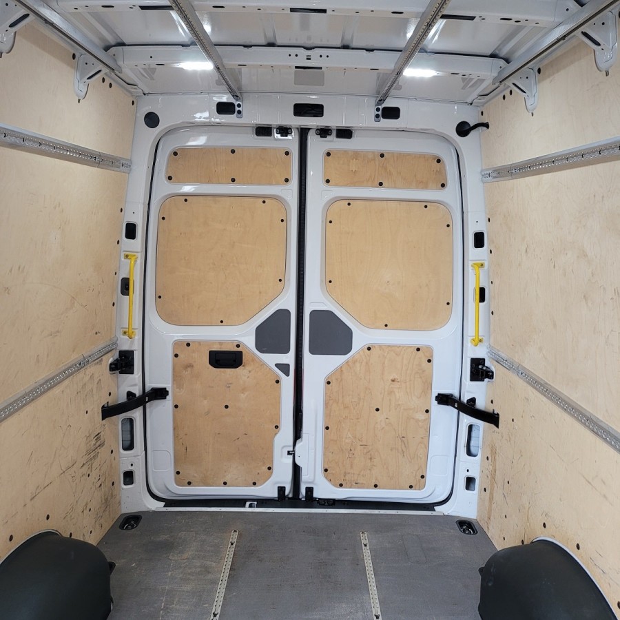 VW-CRAFTER-35MR-2.0-TDI-L2H2-140PS-103KW-16