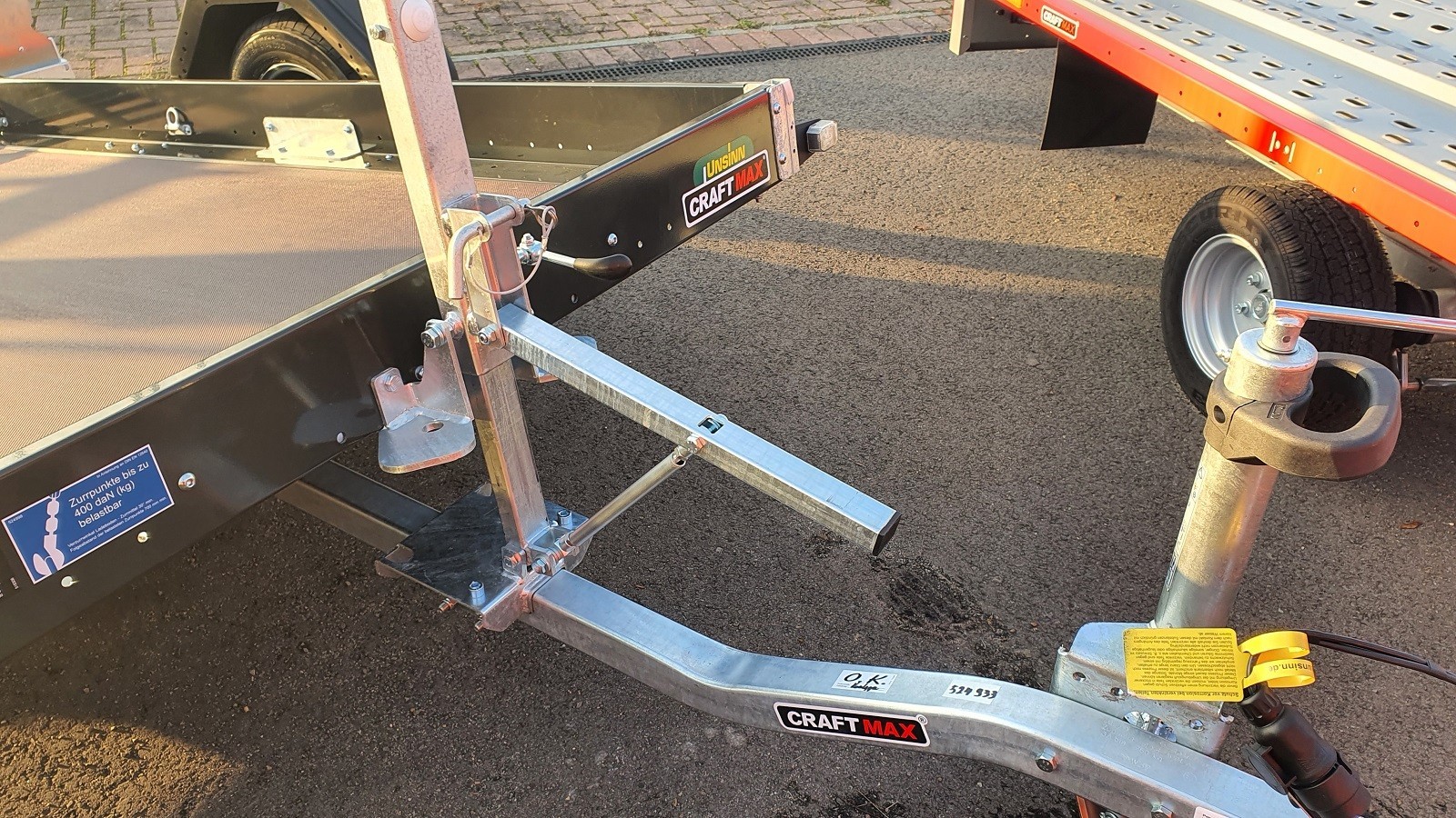 CRAFTMAX-CROSS-blackedition-Motorradtransporter-750-Kg-Absenk-Kippanhaenger-mechanisch-8