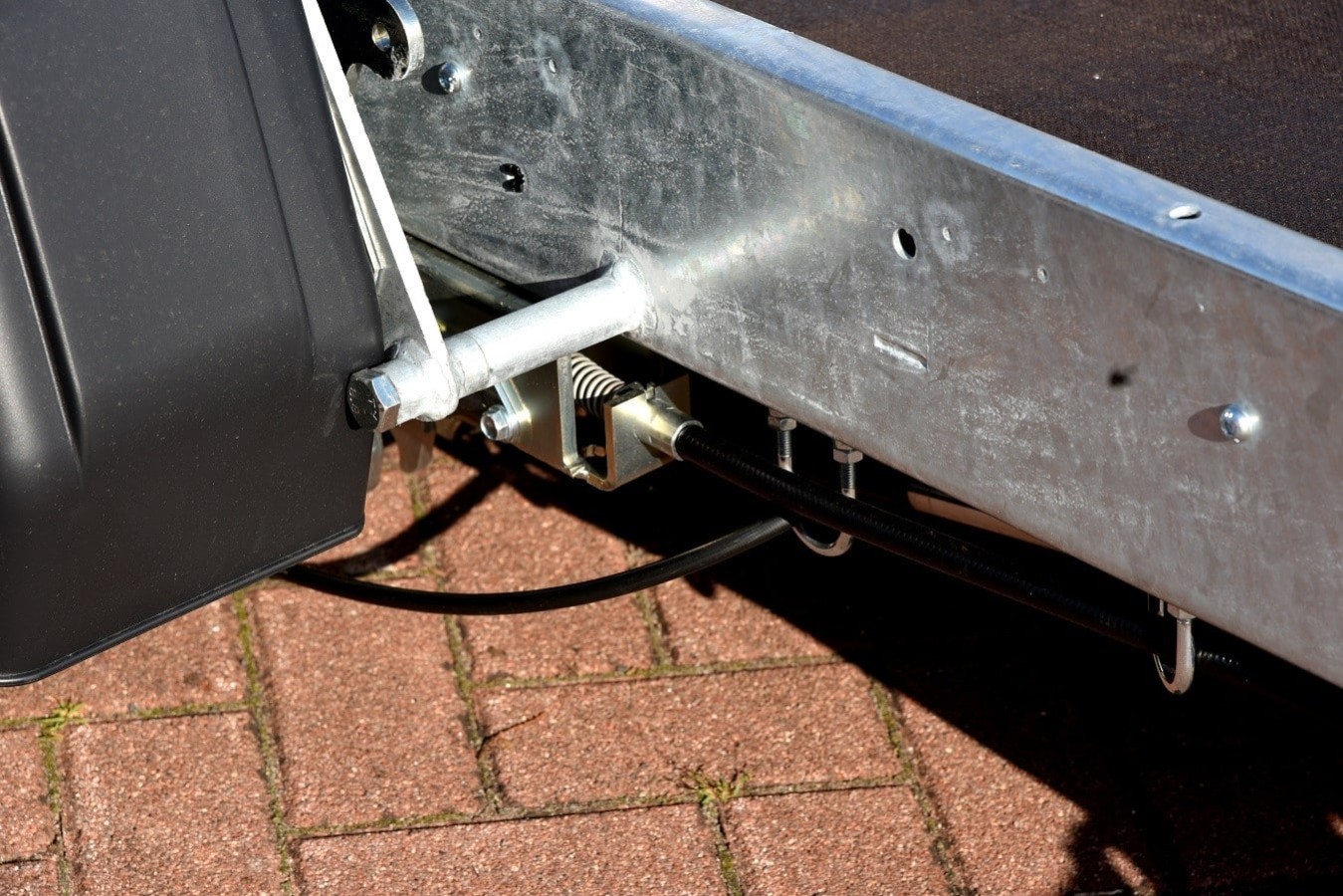 CRAFTMAX-WOM-XT1300-STS-XT-O2-13-25-15.1-Absenkanhaenger-1300kg-8