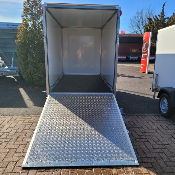 CRAFTMAX-Plywood-1300kg-Kofferanhaenger-grosse-Rampe-Abstellstuetzen-3.05×1.57x1-4