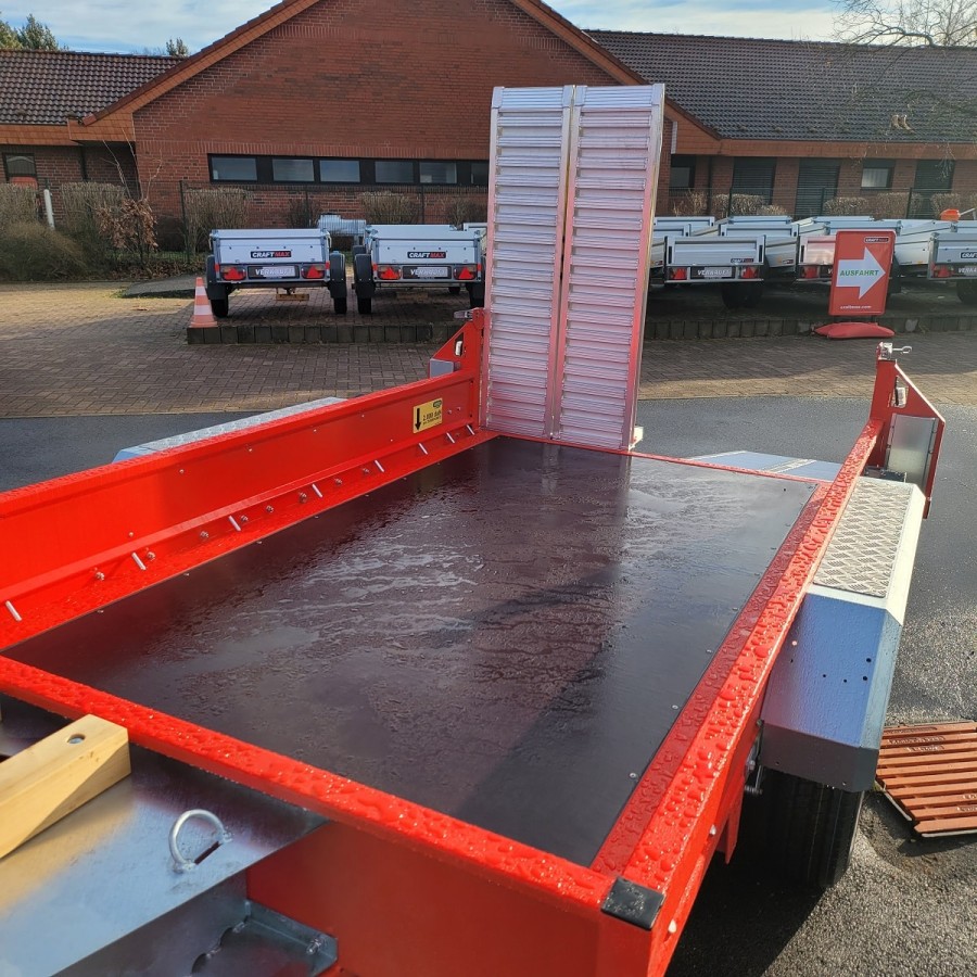 CRAFTMAX-MEGA-Baumaschinentransporter-mit-4-Auffahrrampen-3