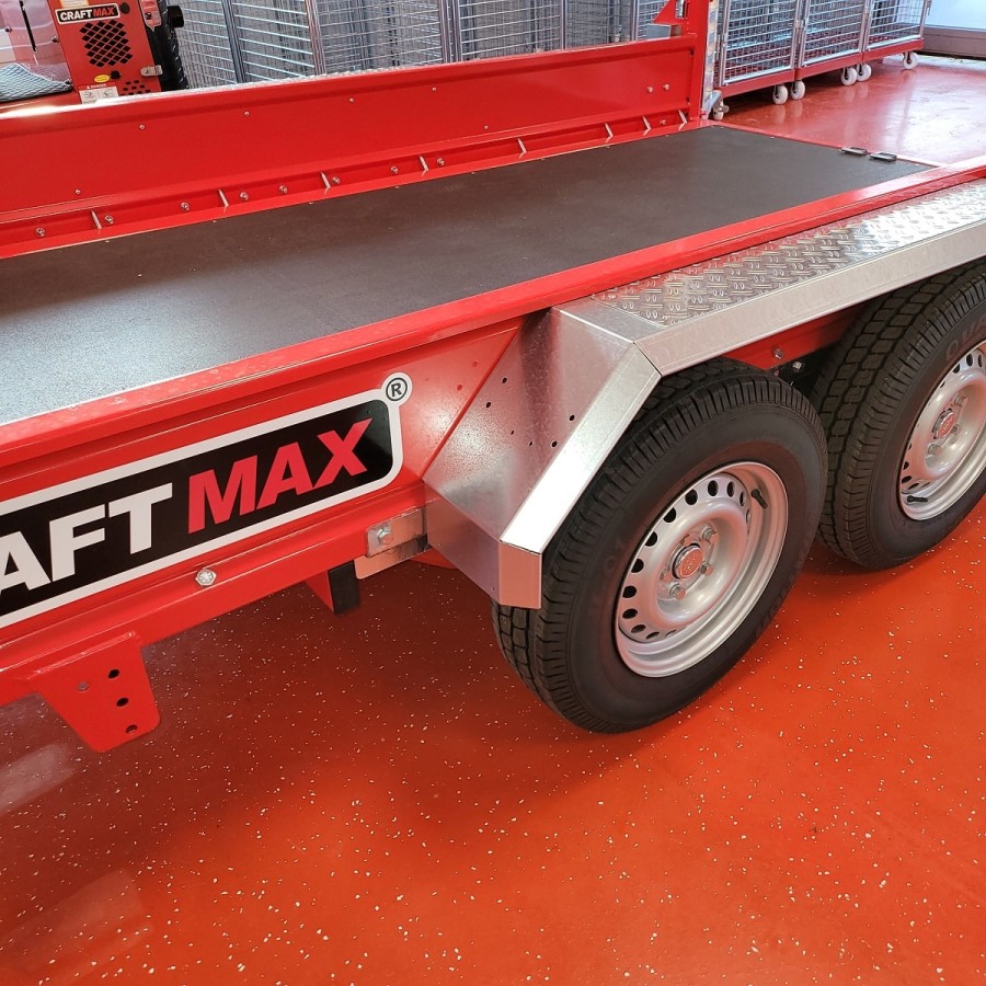 CRAFTMAX-MEGA-Baumaschinentransporter-3.5t-Schaufelauflage-schwenkbaren-Auffahrrampen-2730kg-Nutzlast-4