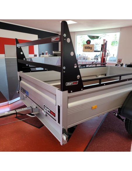 CRAFTMAX-MAXI-1300Kg-Kastenanhaenger-gebremst-35er-ALU-Bordwaende-Front-Heckklappe-abnehmbar-Reling-H-Gestell-2.500x1.400x0.35cm