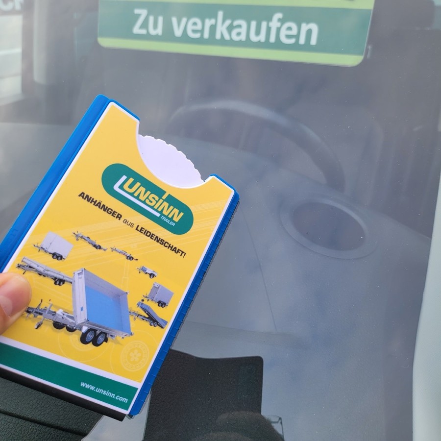 UNSINN-Parkzeitangabe-Eiskratzer-Scheibengummi-2