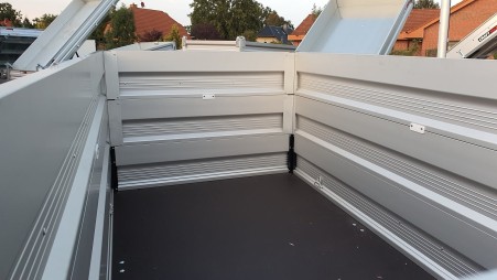 ALU-Bordwandaufsatz-Hoehe-30cm-Kastenanhaenger-210x110-cm-3