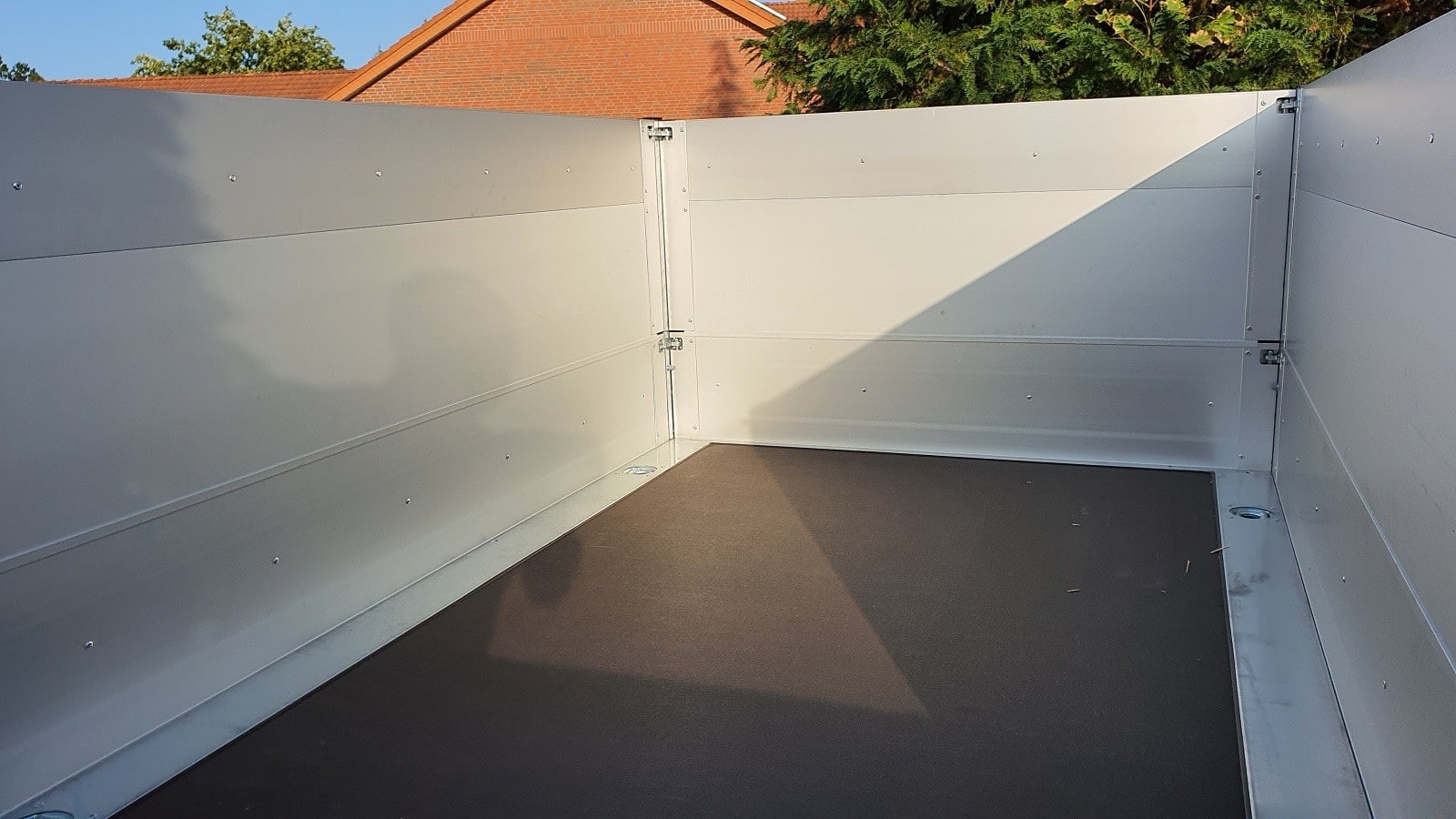 ALU-Bordwandaufsatz-Hoehe-30cm-Kastenanhaenger-210x110-cm-3