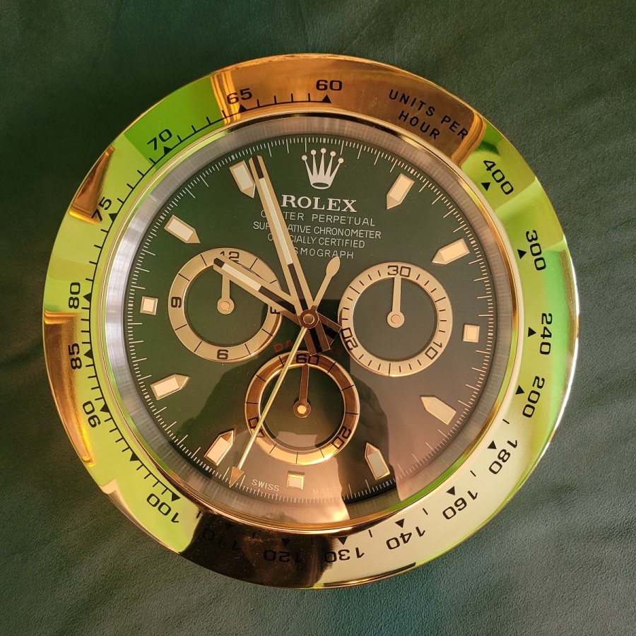 ROLEX-Daytona-Haendler-Wanduhr-gold-gruen-3