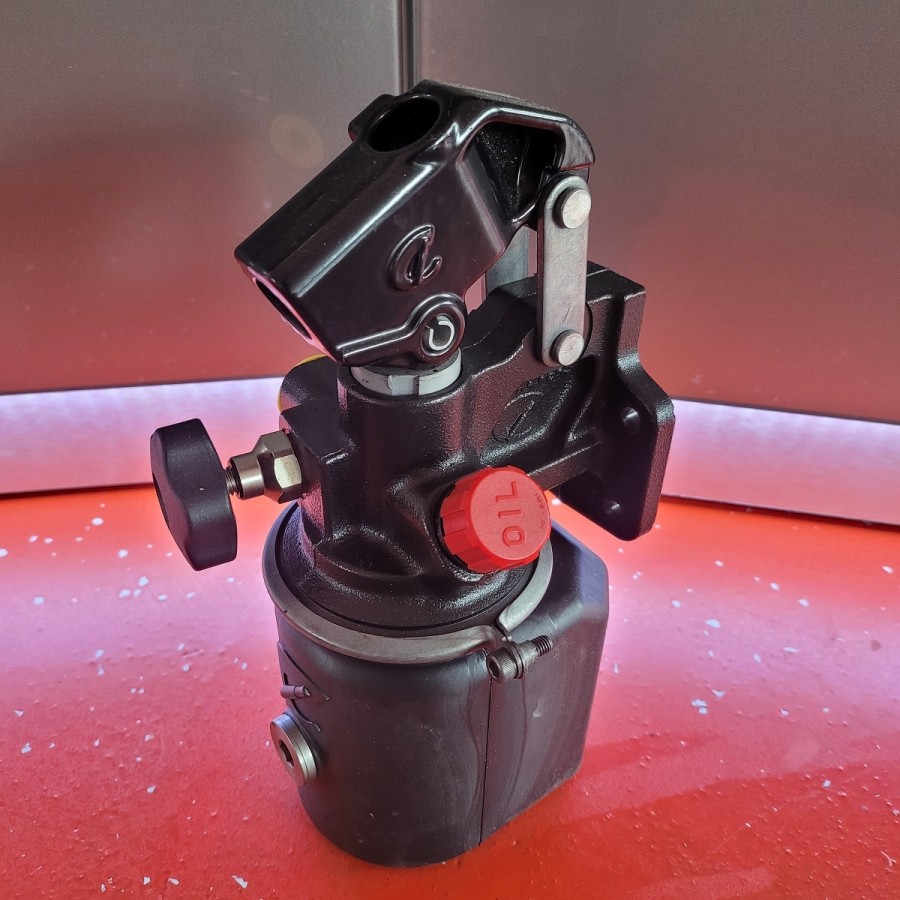 CRAFTMAX-Hydraulische-Handpumpe-Einfachhub-150bar-1