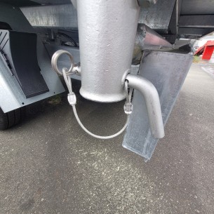 Sicherungsbolzen-Einsteckriegel-fuer-Dreiseiten-Kipper-O-14mm-1