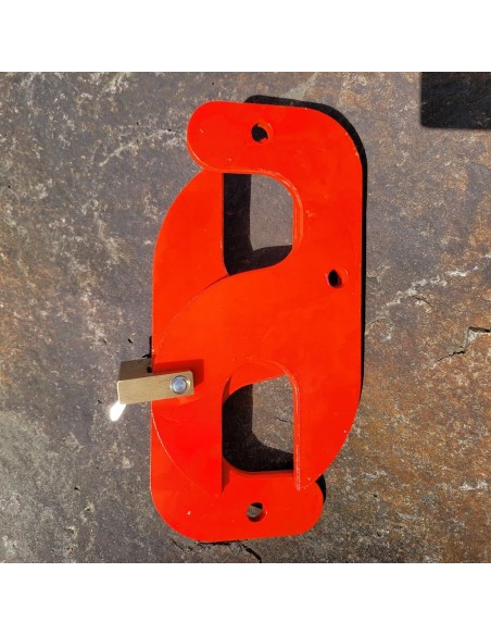Diebstahlsicherung-fuer-Hakenlift-Abrollcontainer-Sicherheitsschloss-ASSA-ABLOY-Corbin-neon-rot-3