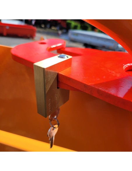 Diebstahlsicherung-fuer-Hakenlift-Abrollcontainer-Sicherheitsschloss-ASSA-ABLOY-Corbin-neon-rot-7