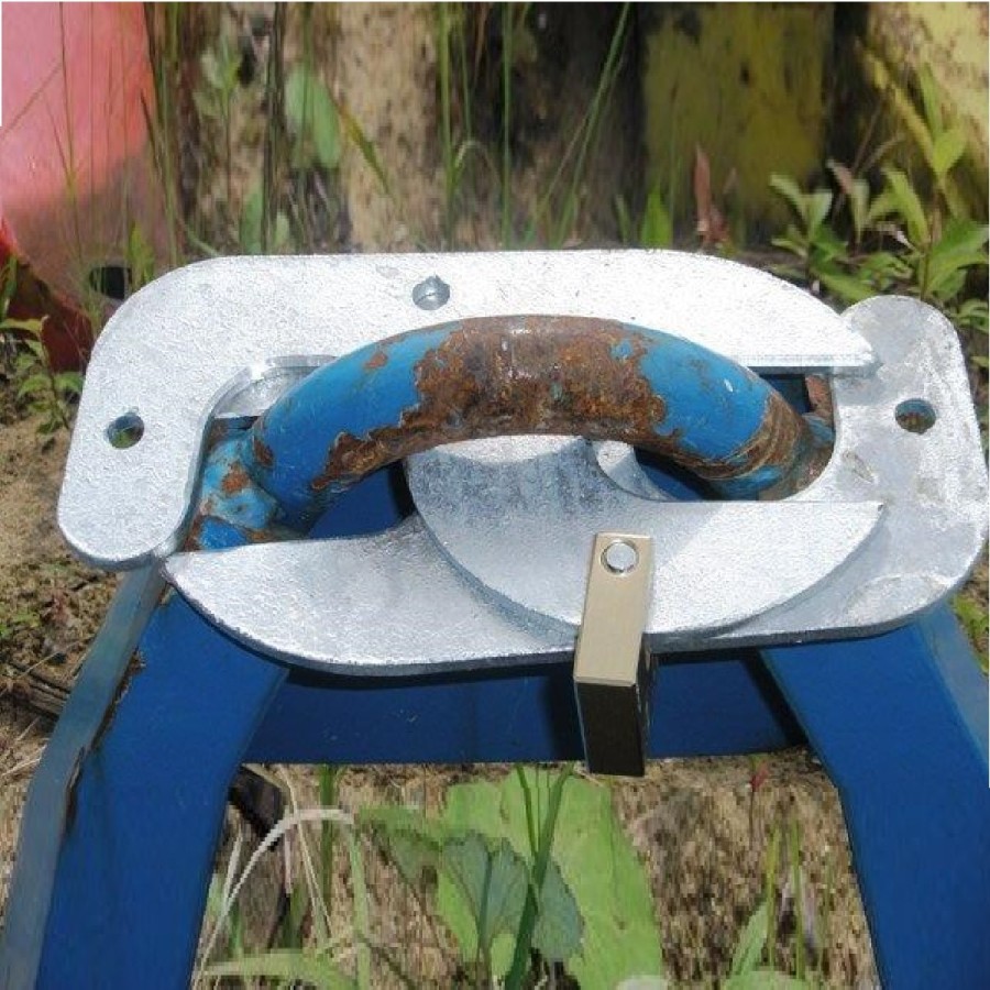 Huglock-Aufladeschutz-Diebstahlsicherung-fuer-Abrollcontainer-Masse