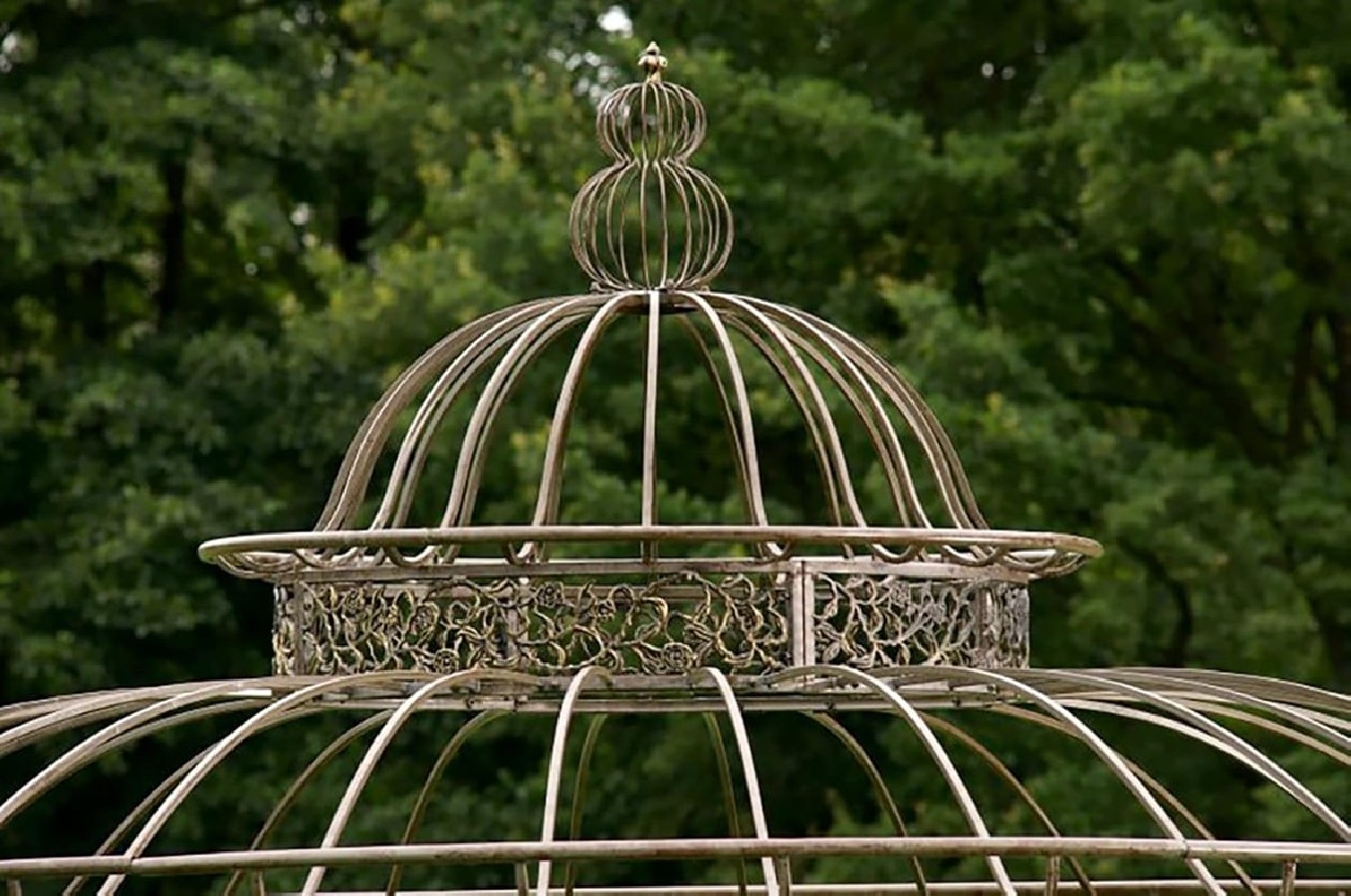 Luxus-Gartenpavillon-Runder-Rankpavillon-Palais-O-3.70m-im-prachtvollen-Rokoko-Stil-antikBronze-6