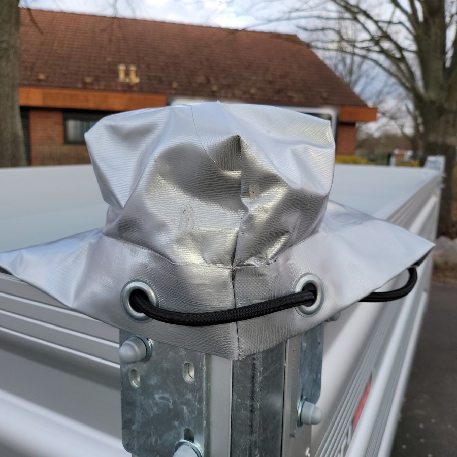 CRAFTMAX-Flachplane-mit-Hutecken-2