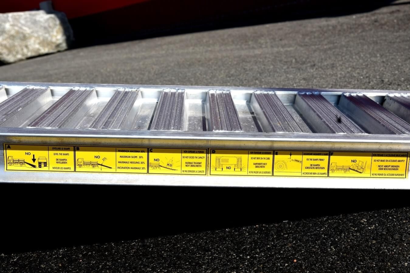 CRAFTMAX-MEGA-CMBA-3536-14-1800-Baumaschinentransporter-6