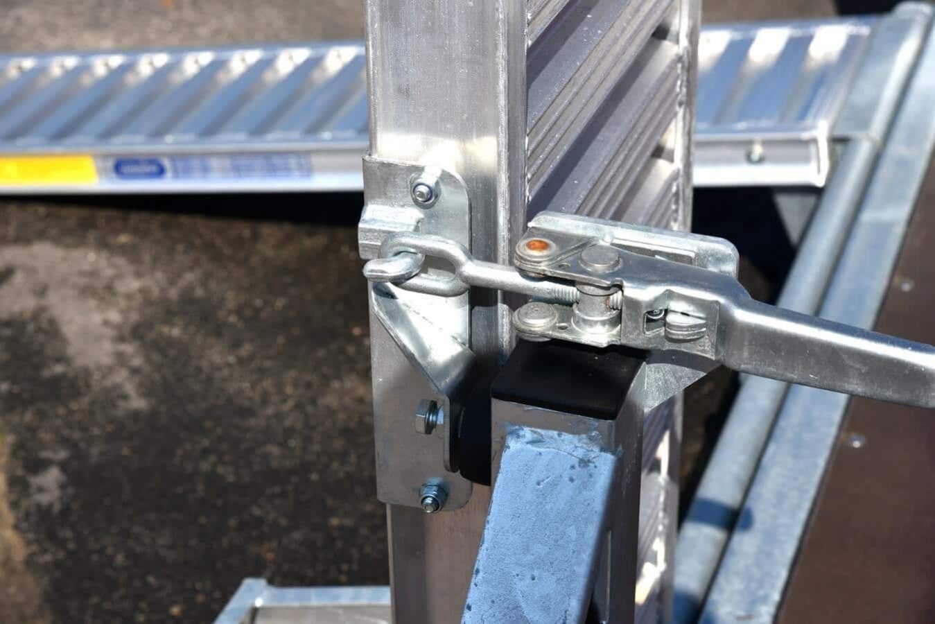 CRAFTMAX-MEGA-CMBA-3536-14-1800-Baumaschinentransporter-9