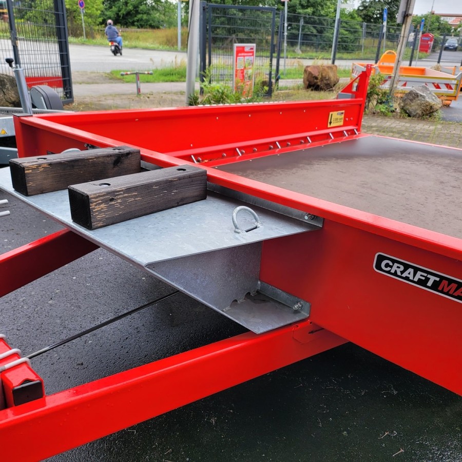 Baggerarmauflage-auf-V-Deichsel-aus-Stahl-verzinkt-fuer-Baumaschinentransporter-1