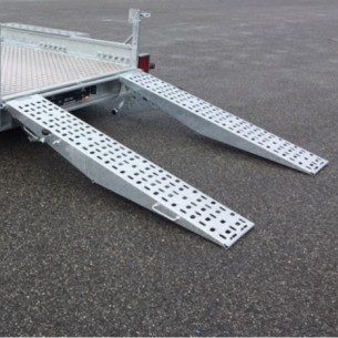 Stahl-Auffahrrampen-fuer-Baumaschinentransporter