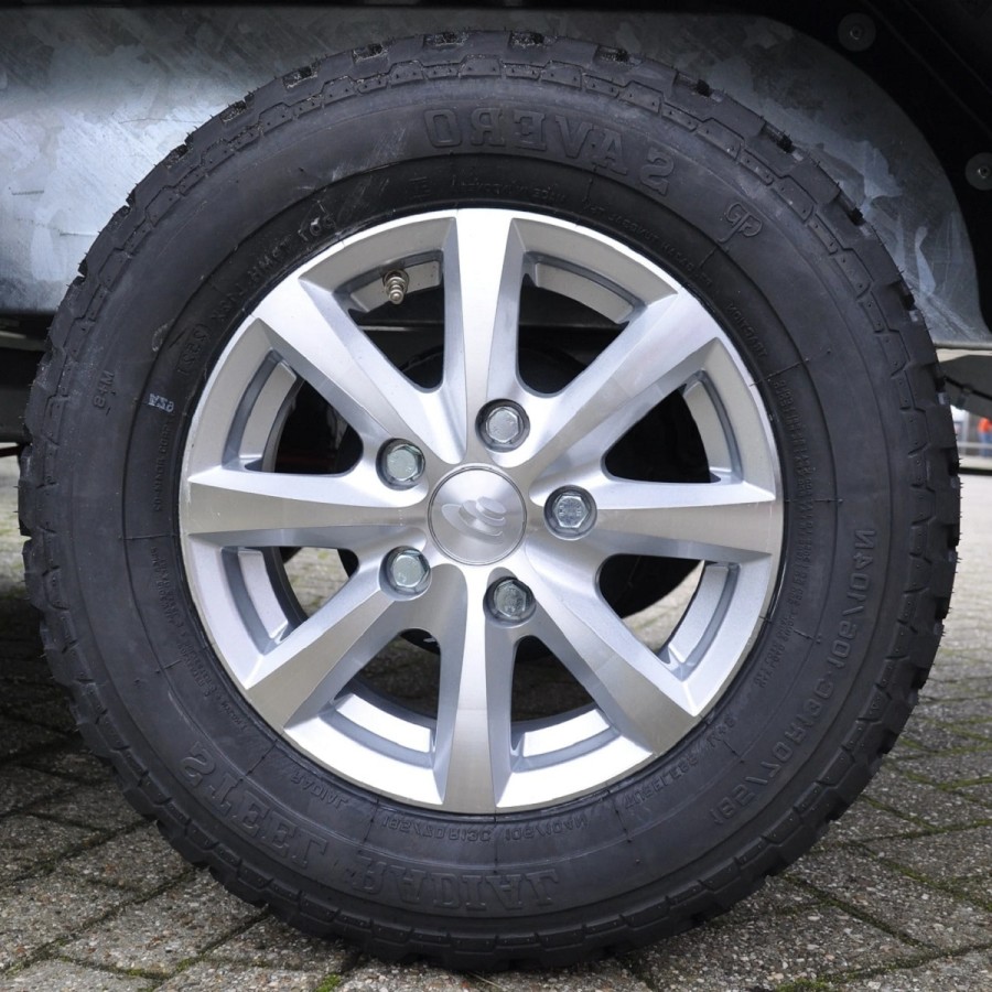 offroad-ALU-Komplettrad-185-70r13c-PKW-Anhaenger-3