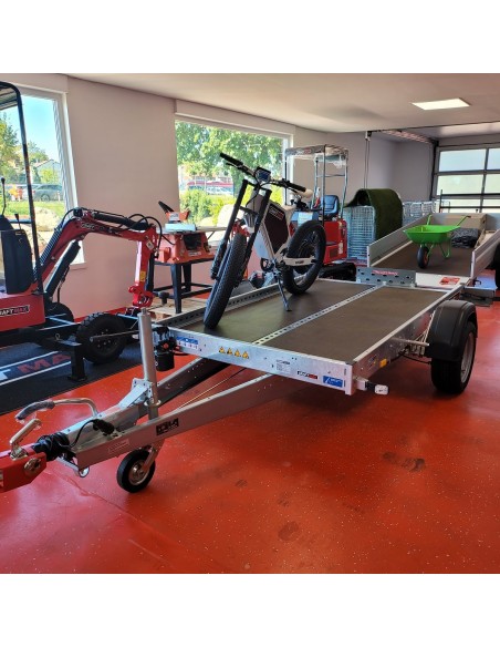 Racer-1300-hydr.-Absenkanhaenger-Motorradtransporter-2-Motorraeder-2.51x1-2