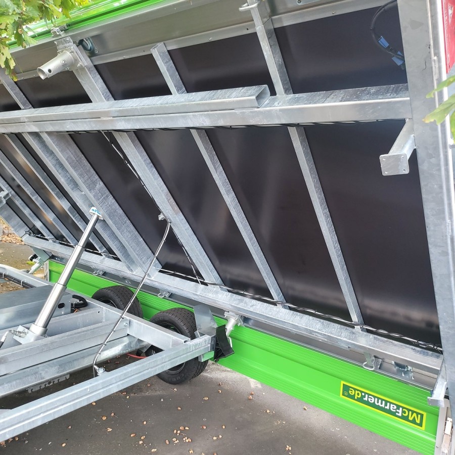 VARIOSTAR-3500-absenkbare-Pritsche-Seitenkipper-4.26x2.04x0.35m-Rampe-ALU-Bordwaende-Auffahrklappe-Funkfernbedienung-2
