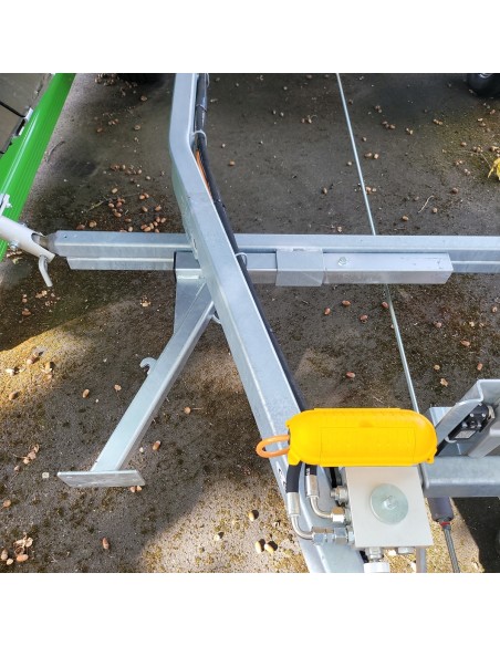 VARIOSTAR-3500-absenkbare-Pritsche-Seitenkipper-4.26x2.04x0.35m-Rampe-ALU-Bordwaende-Auffahrklappe-Funkfernbedienung-14