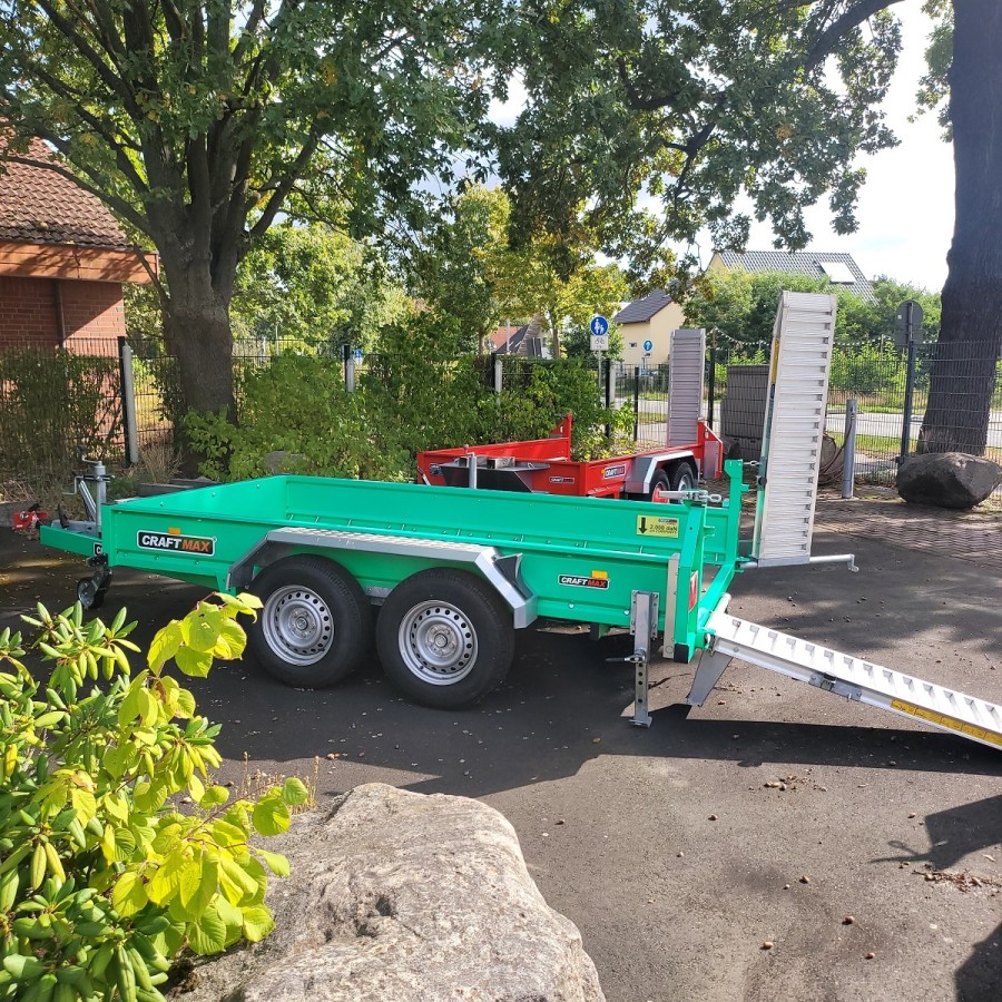 BAUMA-3000-Baumaschinen-Transporter-3.06x1.60x0.30m-Schaufelauflage-2