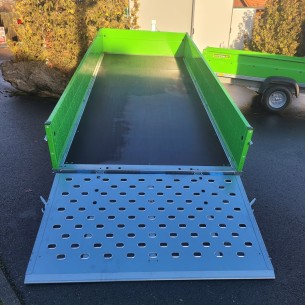 MULTI-750-Kippanhaenger-3.01×1.28×0.35m-mit-befahrbarer-Heckklappe-als-Rampe-1 2