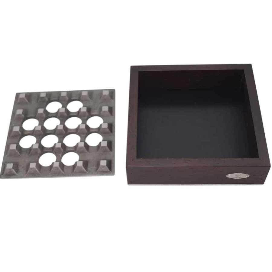 Zigarrenaschenbecher-schwer-massiv-aus-Holz-und-Metall-185x185mm-2