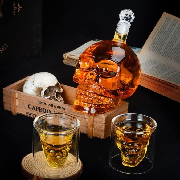 Totenkopf-Whisky-Glaeser-und-Karaffe-550ml-Dekantierflasche-im-Geschenkset-5