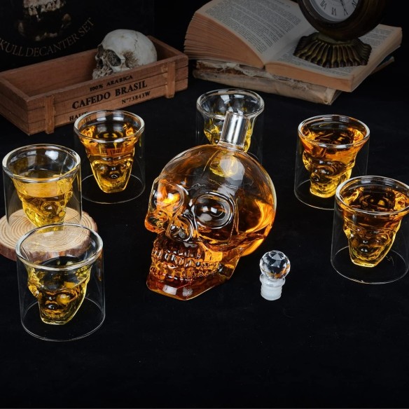 Totenkopf-Whisky-Glaeser-und-Karaffe-550ml-Dekantierflasche-im-Geschenkset-2