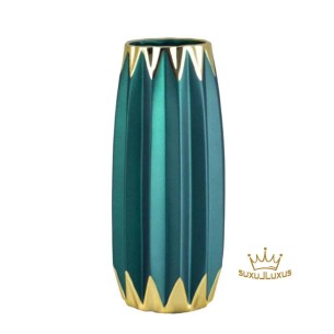 GreenSmaragd-Blumenvase-vergoldet-handgefertigt