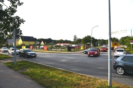 CRAFTMAX-Fotovoltaik-Tankstelle-zu-verpachten 2