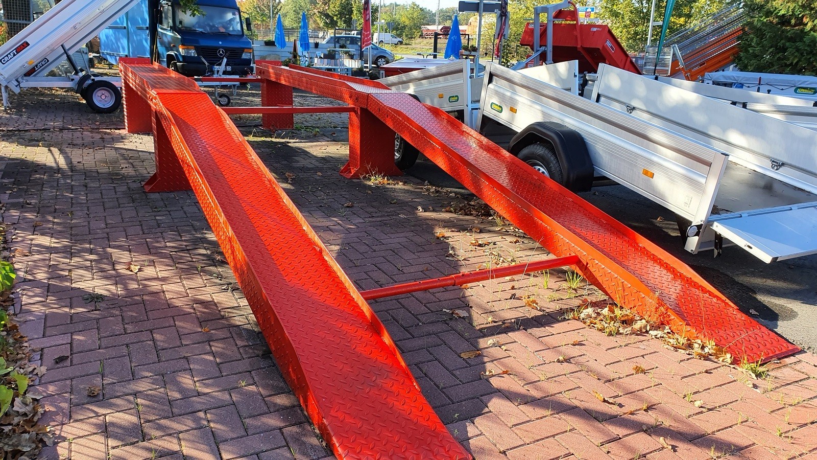 Automobil-Praesentationsrampen-3.5t.-Stahl-verzinkt-Pulverbeschichtet-4