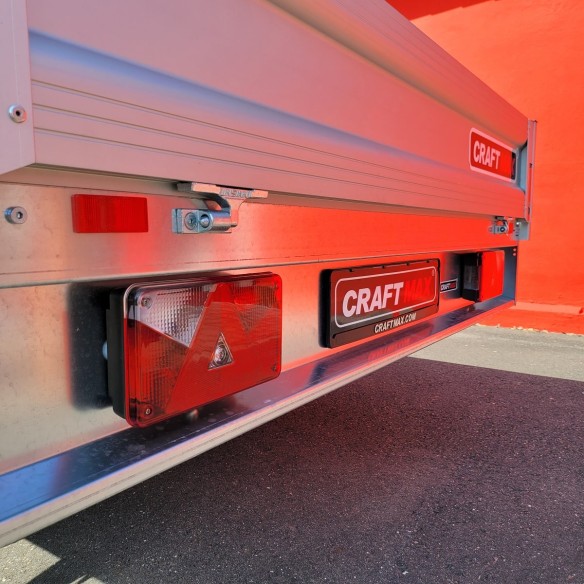 CRAFTMAX-Master-2000kg-gebremst-V-Deichsel-ALU-Bordwaende-306x175m-10