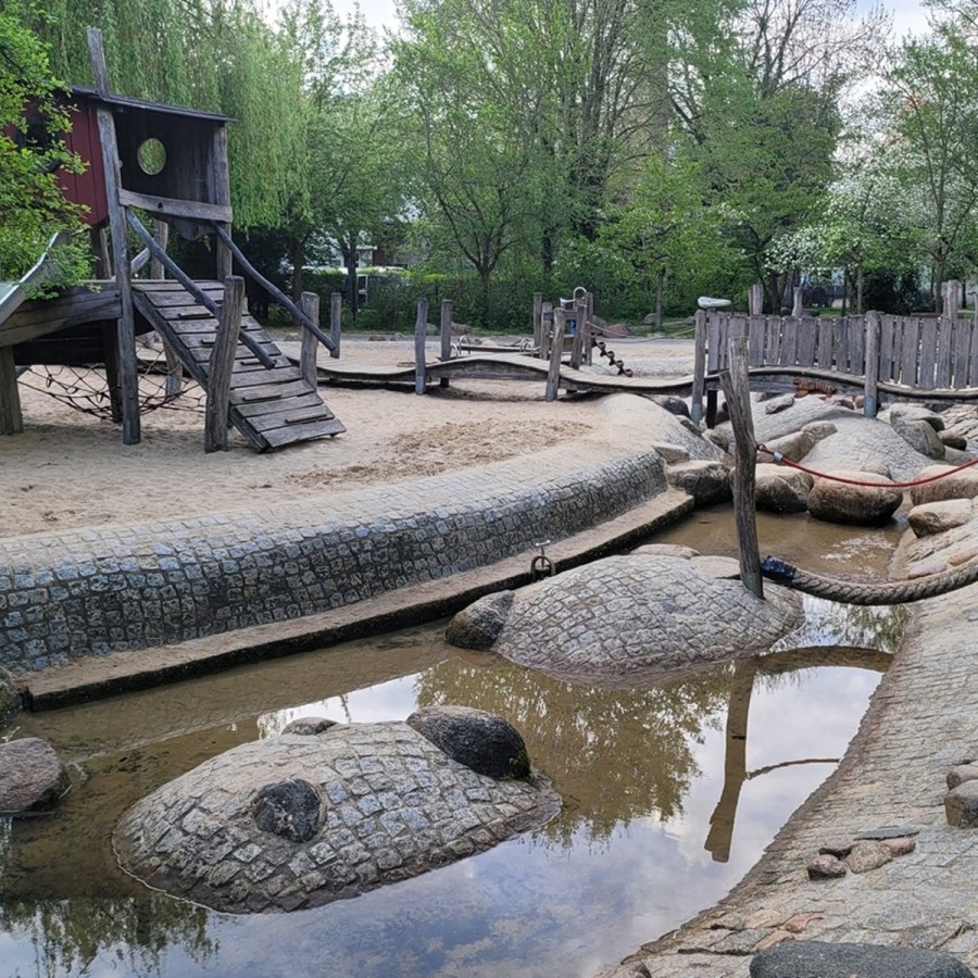 Reisemobilstellplaetze-Koenigs-Wusterhausen-Abendteuerspielplatz1
