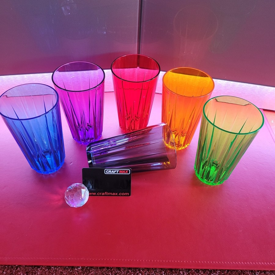 Luxus-Trinkbecher-Set-Wohnmobil-Reisemobil-Camping-Glaeser-Diamanteffekt-ultraleicht-Reise-Party-Picknick-farbiges-Acryl-1