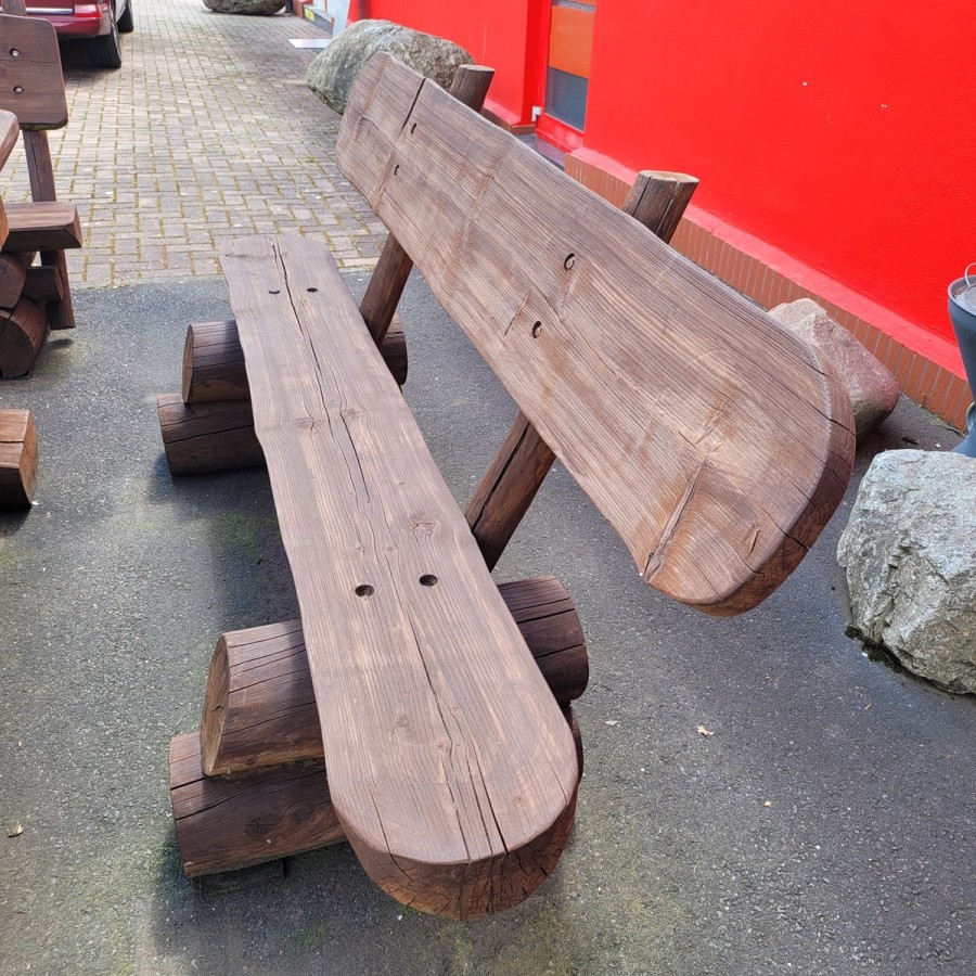 SOMMERAUE-Baumstamm-Sitzgarnitur-aus-Massivholz-4-teilig-5